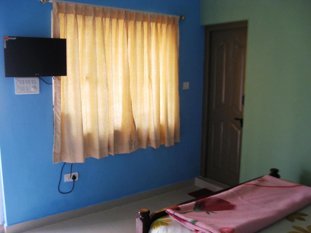 Akashadeepa Homestay Мадикери Экстерьер фото