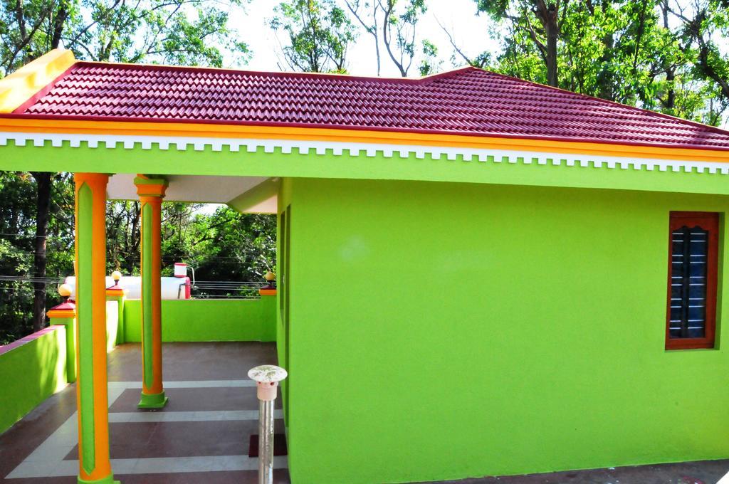 Akashadeepa Homestay Мадикери Экстерьер фото
