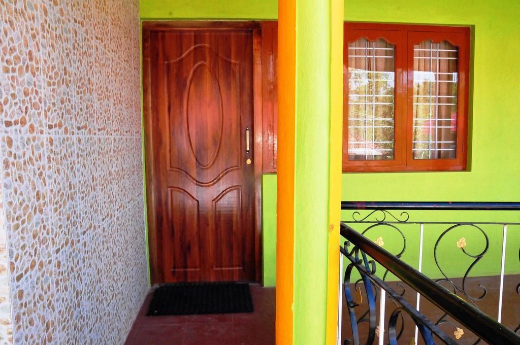 Akashadeepa Homestay Мадикери Экстерьер фото