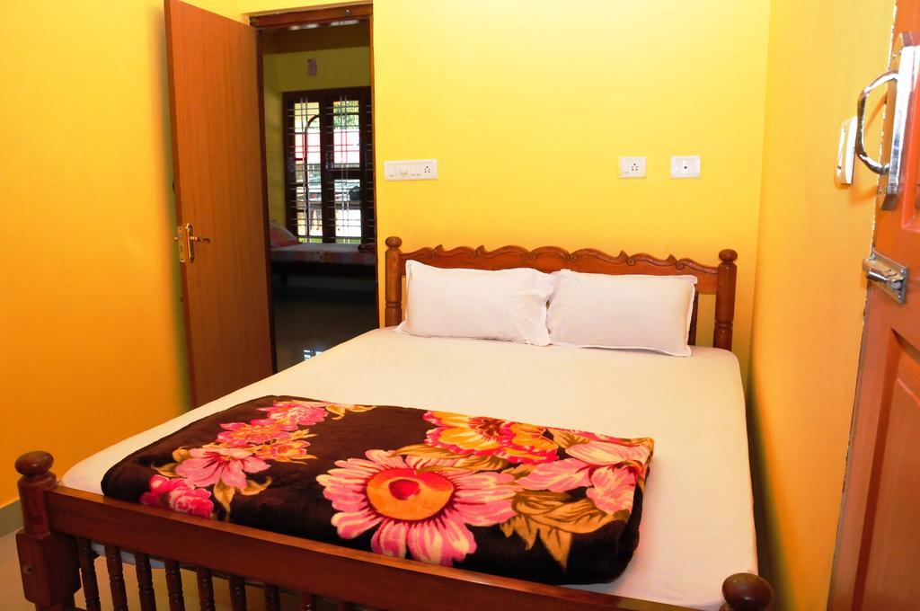 Akashadeepa Homestay Мадикери Экстерьер фото