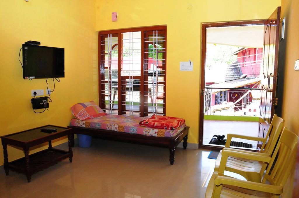 Akashadeepa Homestay Мадикери Экстерьер фото