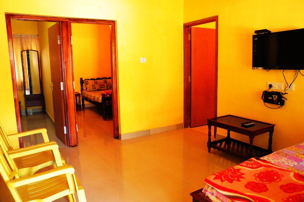 Akashadeepa Homestay Мадикери Экстерьер фото