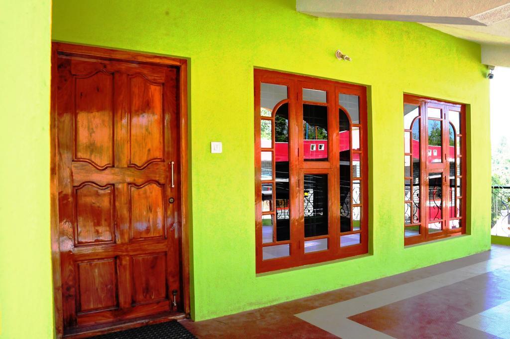 Akashadeepa Homestay Мадикери Экстерьер фото